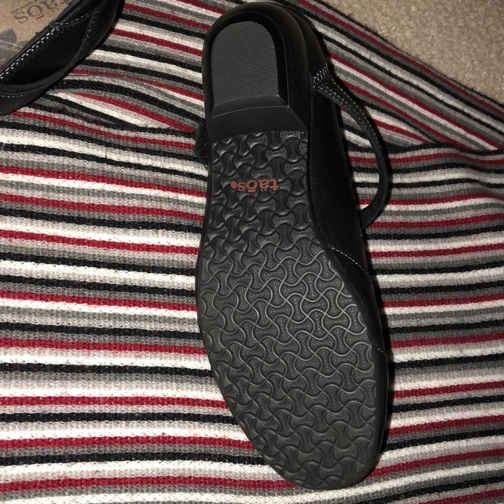 Taos shoes - Picture 2 of 4